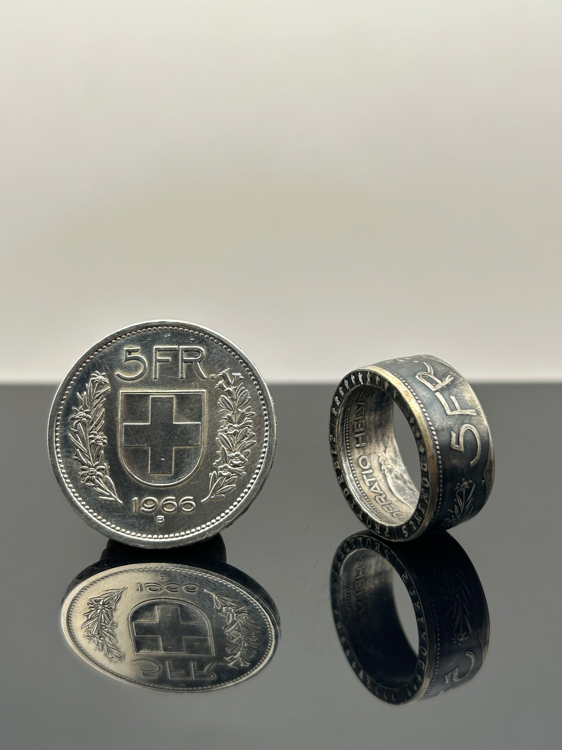 Bague pièce de monnaie 5 francs Suisse en argent massif Monnaia, bijou artisanal unique