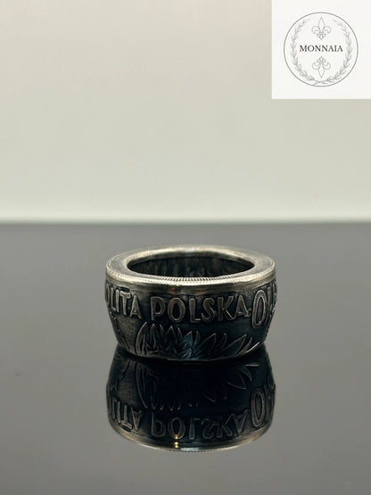 Bague pièce de monnaie 10 zloty Reine Jadwiga en alliage d'argent 750% Monnaia, bijou artisanal unique avec inscriptions historiques.
