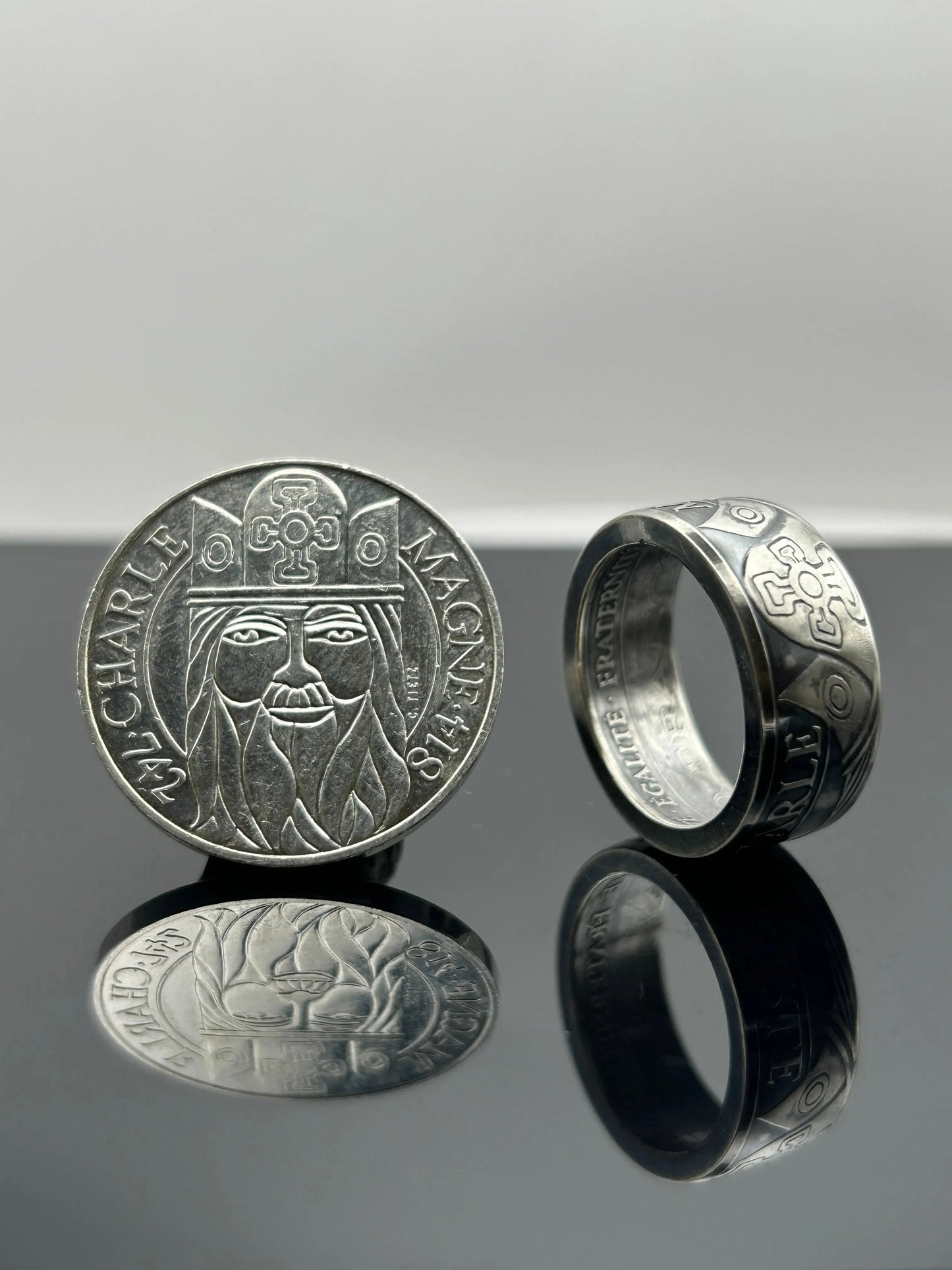 Bague pièce de monnaie CHARLEMAGNE en argent massif MONNAIA