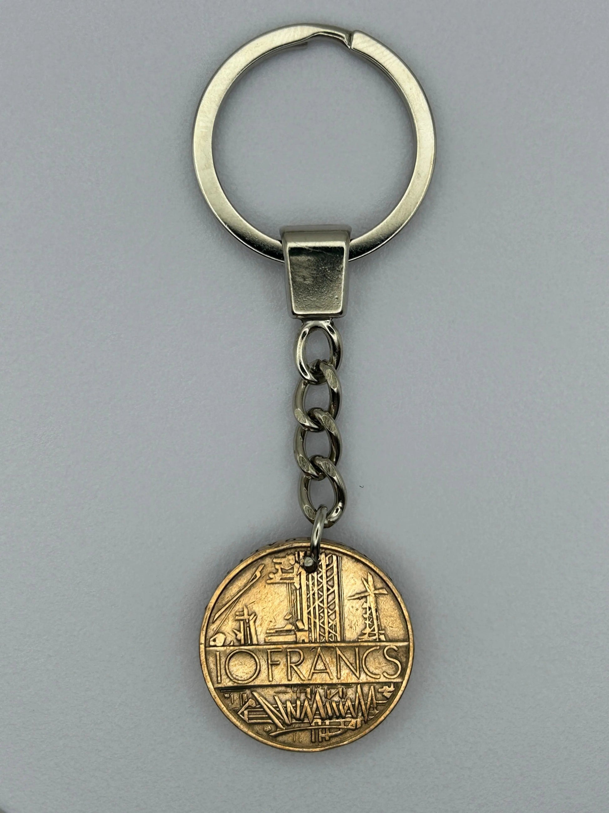 Porte-clés en pièce de monnaie 10 francs Mathieu artisanal et unique
